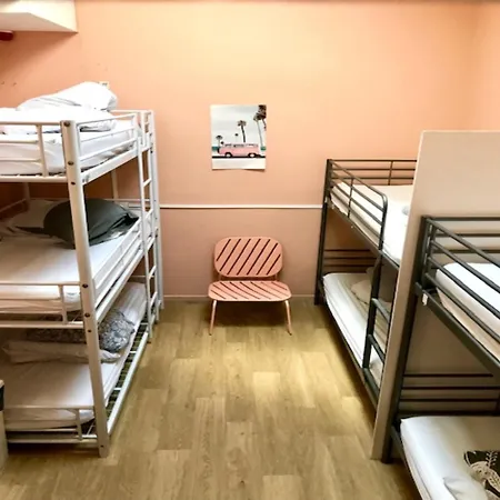 trendy hostel ivry Buitenkant foto